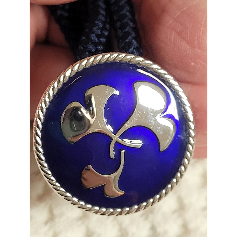 Vintage Blue‎ Enamel Bolo Tie Silver Tone Western Floral Crest Navy Braided Cord